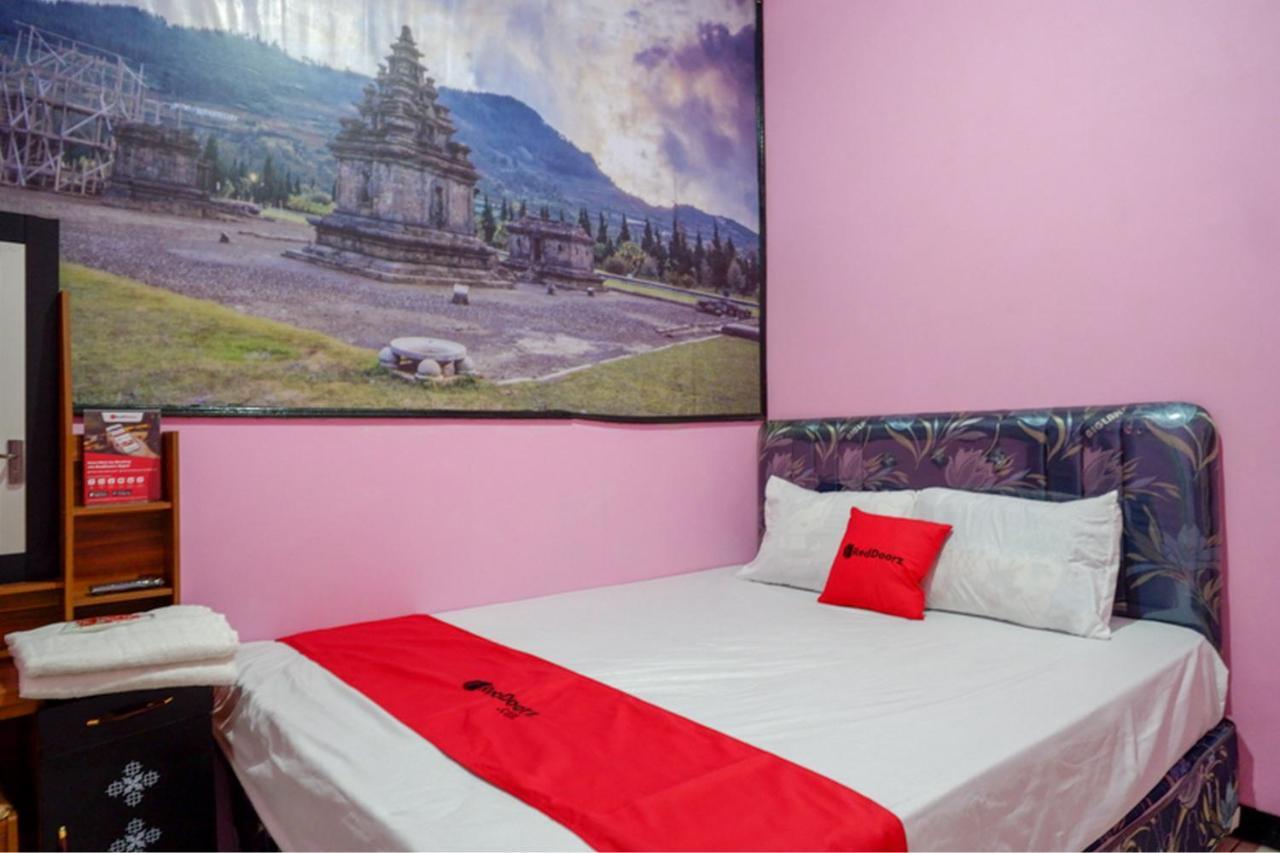 Reddoorz Syariah Near Telaga Warna Dieng Diyeng Exterior foto